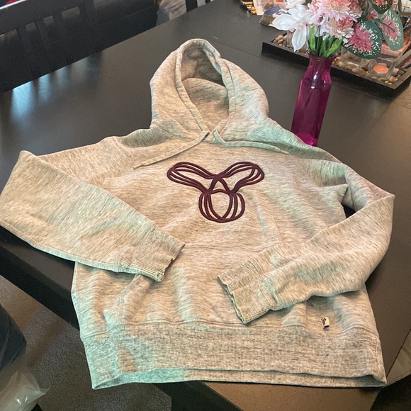 Small Grey TNA Hoodie - Picture 2 of 9
